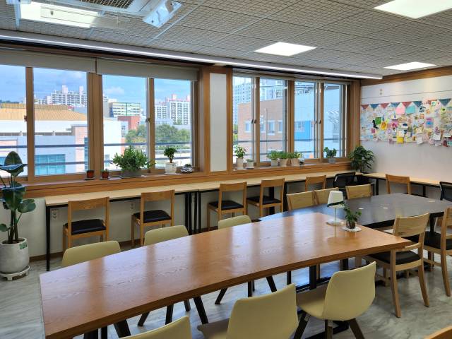 대구북부도서관은 중학생들의 독서 기회 확대를 위해 3층에