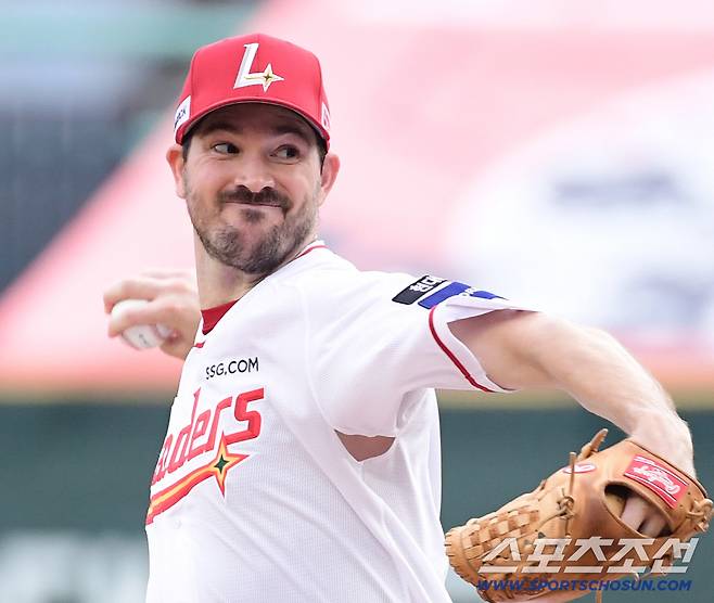 6일 인천 SSG랜더스필드에서 열린 SSG와 삼성의 경기. 선발 투구하고 있는 SSG 앤더슨. 인천=송정헌 기자songs@sportschosun.com/2025.08.06/