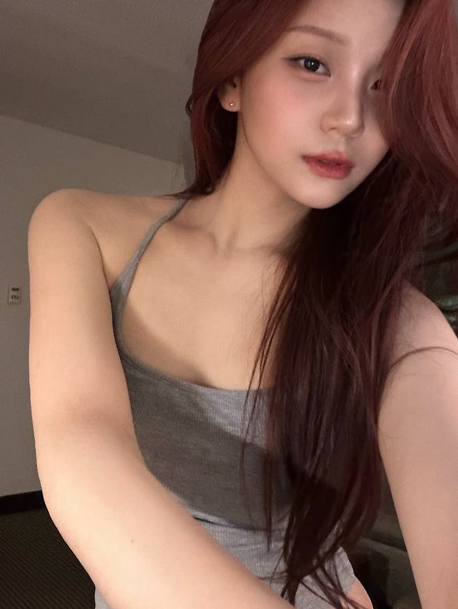 사진 출처=엄지 계정