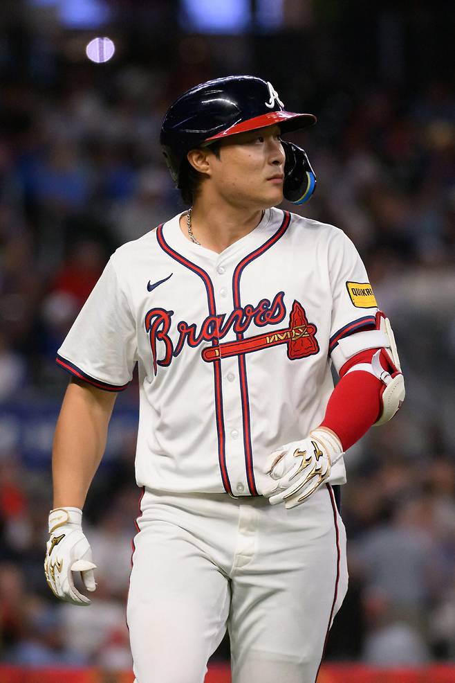 ATLANTA, GEORGIA - SEPTEMBER 9: Ha-Seong Kim #9 of the Atlanta Braves walks back to the dugout after batting in the seventh inning of a game against the Chicago Cubs at Truist Park on September 9, 2025 in Atlanta, Georgia.   Edward M. Pio Roda/Getty Images/AFP (Photo by Edward M. PIO RODA / GETTY IMAGES NORTH AMERICA / Getty Images via AFP)

<저작권자(c) 연합뉴스, 무단 전재-재배포, AI 학습 및 활용 금지>