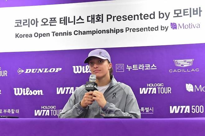 시비옹테크는 대회 개막 기자회견에서 "이번 대회에 출전한 선수는 누구나 우승할 수 있는 강자들이다"고 말했다.