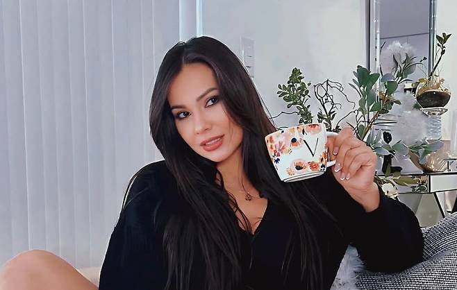 에스페란자 고메즈 인스타그램