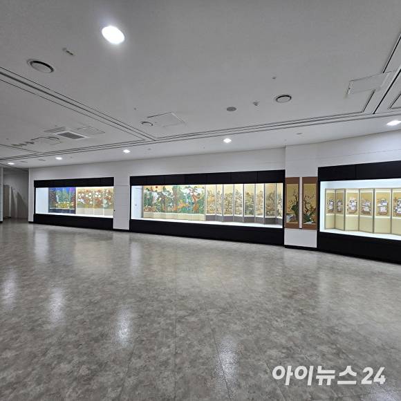 경북문화관광공사와 안동민화연구회가 유교랜드에서 전통 민화 전시회를 개최한다. [사진=경북문화관광공사]