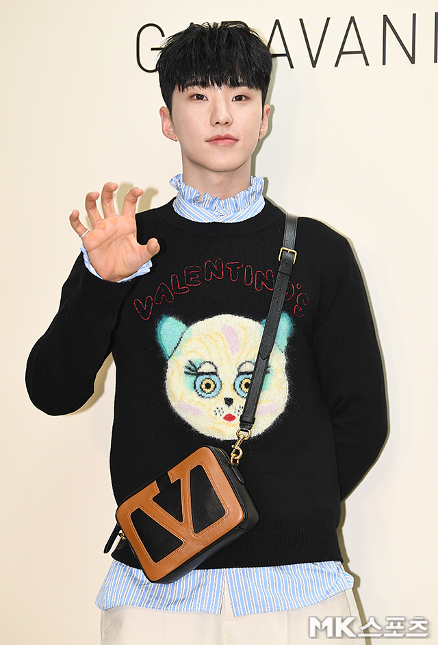 16일 호시는 육군 현역 복무를 위해 신병훈련소에 입소, 5주간 기초군사훈련을 받은 후 자대 배치를 받는다. 전역 예정일은 오는 2027년 3월 15일이다. / 사진 = 천정환 기자