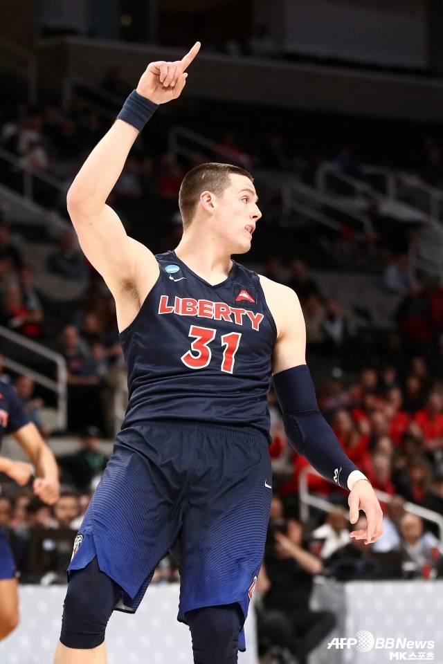 제임스는 2022-23시즌 톈진 입성 후 총 3시즌을 소화했다. 그리고 2024-25시즌에는 45경기 출전, 평균 24.6점 14.0리바운드 4.2어시스트 1.3스틸을 기록했다. 사진=AFPBBNews=News1