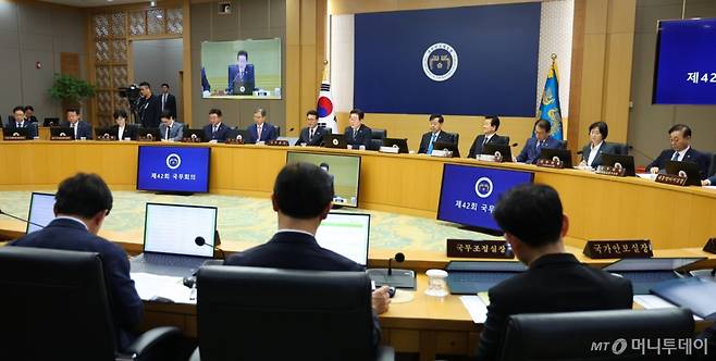 [세종=뉴시스] 고범준 기자 = 이재명 대통령이 16일 세종시 정부세종청사에서 열린 제42회 국무회의에서 발언하고 있다. (대통령실통신사진기자단) 2025.09.16. bjko@newsis.com /사진=
