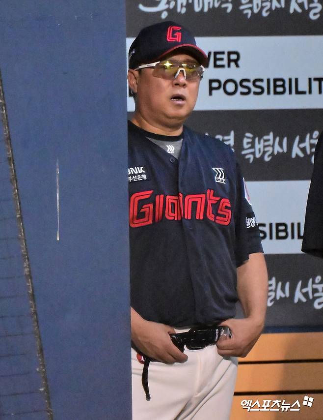 김태형 감독이 이끄는 롯데 자이언츠가 16일 대구 삼성라이온즈파크에서 열린 2025 신한 SOL Bank KBO리그 삼성 라이온즈와의 팀 간 14차전에서 졌다. 사진 엑스포츠뉴스 DB