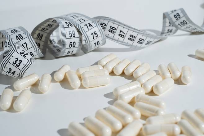 다이어트 보조제나 '마법의 약'에 의존하면 건강을 해칠 수 있다. 사진= 게티이미지뱅크