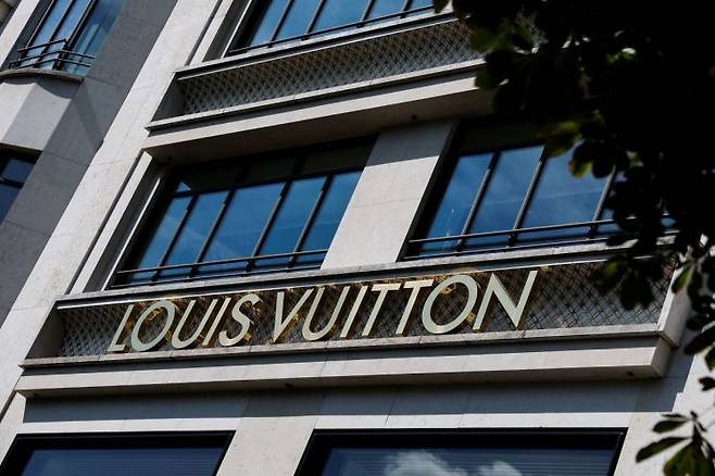 샹젤리제 거리에 위치한 루이비통 매장. 로이터연합뉴스