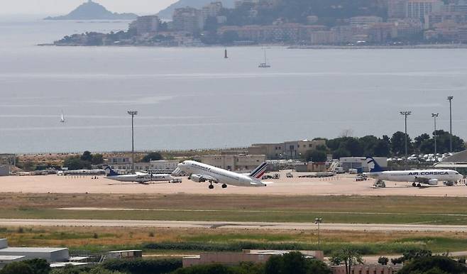 코르시카 아작시오 공항. /bfmtv