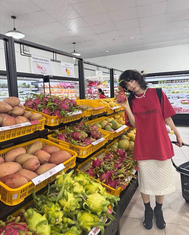 스피드캣 운동화를 착용한 슬기 인스타그램 @hi_sseulgi