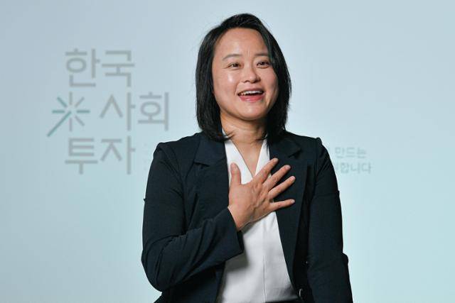 이순열 한국사회투자 대표가 서울 세종로 한국일보사에서 사회에 선한 영향을 미치는 스타트업에 투자하는 임팩트 투자에 대해 설명하고 있다. 남동균 인턴기자