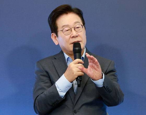 이재명 대통령이 17일 경기도 성남시 스타트업 스퀘어에서 열린 청년 스타트업 상상콘서트에서 발언하고 있다. 연합뉴스