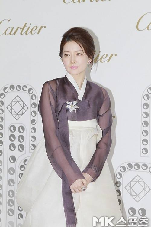 이영애가 최근 방송에서 전한 한마디가 공감을 사고 있다. 사진=김영구·천정환 기자 / MK스포츠 DB