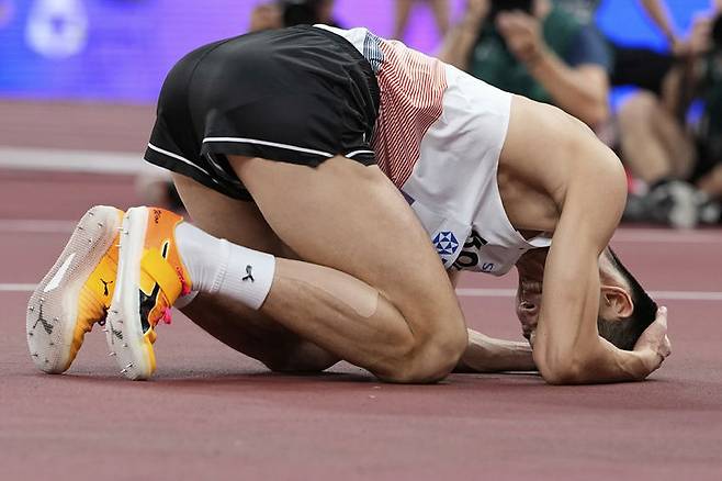 [도쿄=AP/뉴시스] 남자 높이뛰기 우상혁. 2028.09.16.