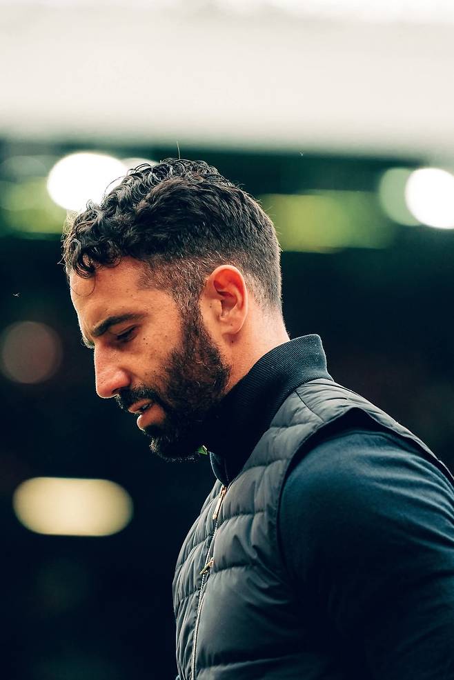 33년만에 최악의 시즌 출발을 한 맨유이지만 아모림 감독의 입지는 아직 큰 변화가 없다. 사진출처｜맨체스터 유나이티드 페이스북