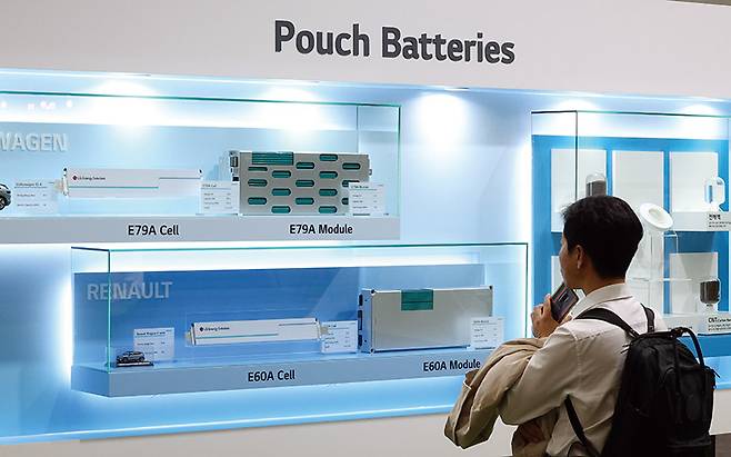 전기차와 ESS 시장이 뜨면 율촌화학의 실적도 개선될 가능성이 높다.[사진｜뉴시스]