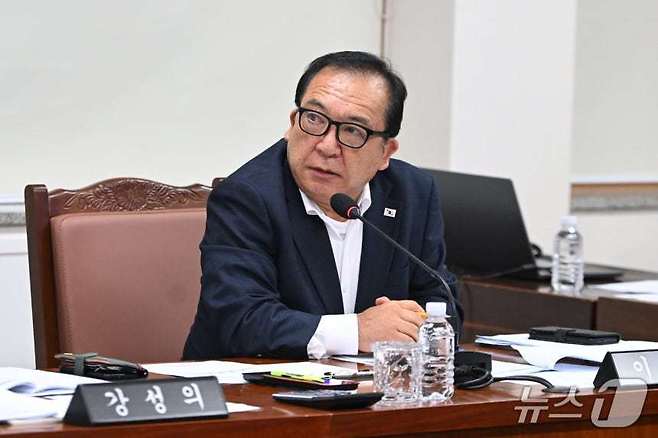 이정엽 제주특별자치도의회 의원(국민의힘·서귀포시 대륜동)이 10일 오전 열린 제442회 도의회 임시회 보건복지안전위원회 제1차 회의에서 안건 심사를 하고 있다.(제주특별자치도의회 제공, 재판매 및 DB 금지)