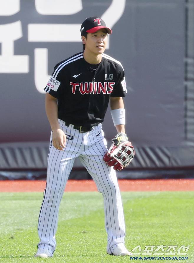 18일 수원 케이티위즈파크에서 열린 KT와 LG의 더블헤더 1차전 경기. 좌익수로 선발 출전한 구본혁. 수원=송정헌 기자songs@sportschosun.com/2025.09.18/