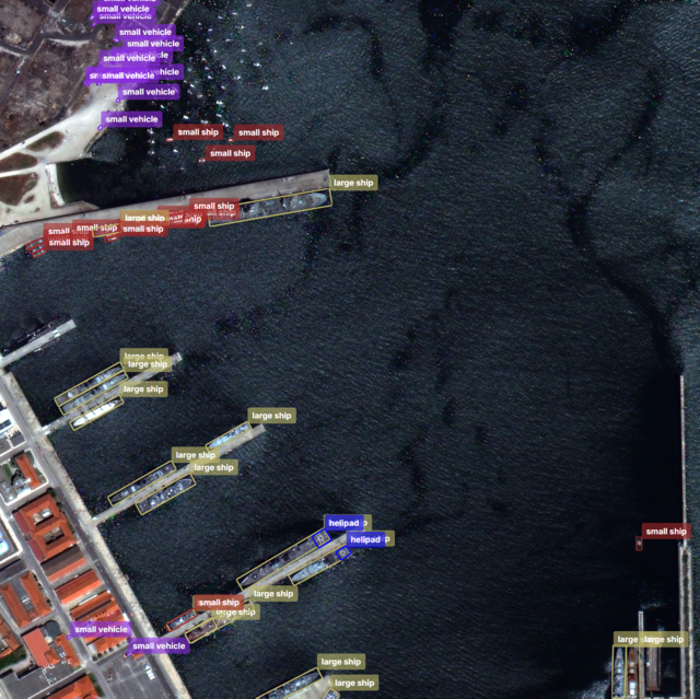 지난해 4월 발사된 초소형군집위성 시제기 영상의 AI 객체 탐지 사례. 우주청 제공.