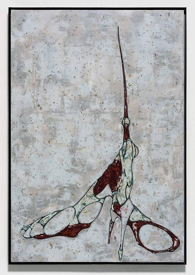 그라운드 갤러리 안쪽 벽에 붙은 이불 작가의 평면 연작들 가운데 일부인 ‘퍼듀 ⅩⅦ’(2019). 자개와 돌가루 등을 섞은 안료를 화폭에 쌓아 올리고 정교하게 갈아내면서 몸 같은 유기적 형태와 기계 장치의 이미지들이 서로 얽히거나 융합되는 특징을 보여준다. 노형석 기자