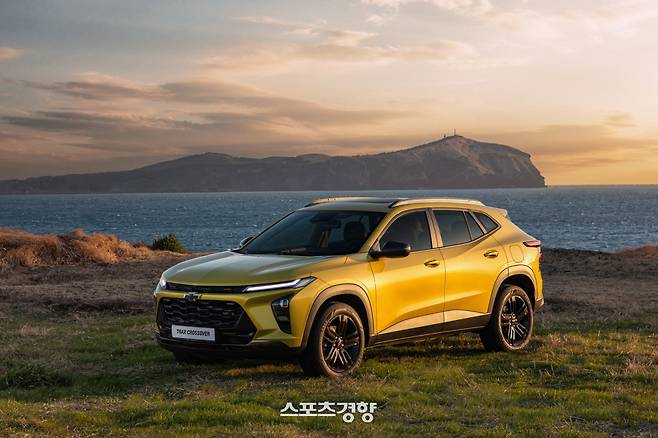 한국GM 쉐보레 트랙스 크로스오버.  수출 승용차 수출 부문 1위에 오를 정도로 해외 시장에서도 주목받고 있는 검증받은 CUV다.