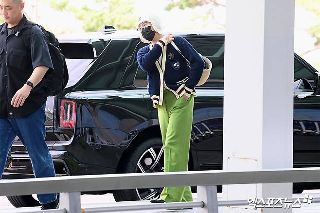 지드래곤 '최고급 SUV타고 등장'