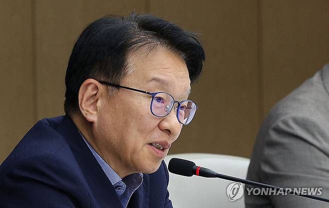 발언하는 권칠승 TF 단장 (서울=연합뉴스) 한종찬 기자 = 9일 서울 중구 대한상공회의소에서 열린 더불어민주당 코스피5000특위·경제형벌민사책임합리화TF - 경제8단체 간담회에서 권칠승 TF 단장이 발언하고 있다. 2025.9.9 saba@yna.co.kr