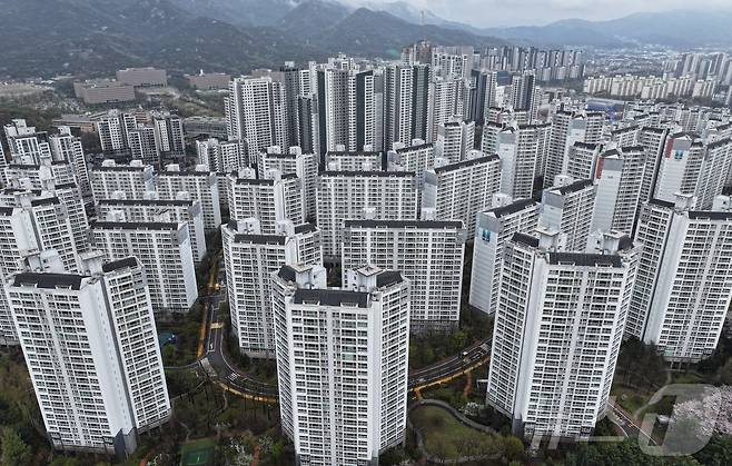 경기 과천 시내 아파트 단지. (자료사진)뉴스1 ⓒ News1 김도우 기자