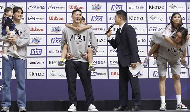 18일 부산에서 열린 부산 KCC의 팬과 함께 출정식 및 팬미팅. 사진제공=부산 KCC