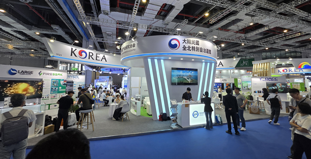 '2025 상하이복합재료박람회(2025 CCE)'에 마련힌 전북특별자치도 탄소산업 부스.