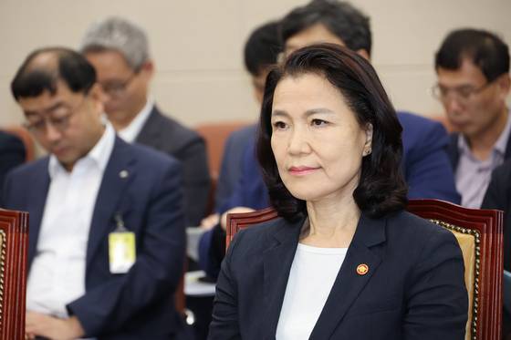 지난 11일 서울 여의도 국회에서 열린 과학기술정보방송통신위원회 전체회의에 이진숙 방송통신위원장이 출석해 있다. 연합뉴스