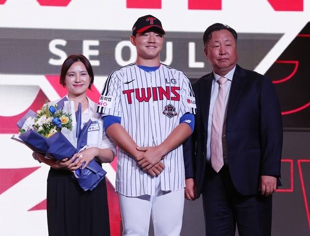 LG의 지명을 받은 양우진. 사진=연합뉴스