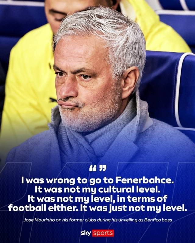 무리뉴는 “페네르바체로 간 건 나의 실수였다. 나의 문화적 수준도, 축구적 수준도 아니었다. 나의 수준에 맞지 않았다. 물론 마지막까지 최선을 다했다. 나는 슬펐고 지금의 라즈처럼 애통한 시간을 보냈다. 떠나는 걸 좋아하는 사람은 없지 않나. 하지만 벤피카를 지휘하는 건 다시 나의 수준으로 돌아온다는 뜻이다. 나의 수준은 세계 최고의 클럽을 지휘하는 것이니까”라고 이야기했다. 사진=스카이 스포츠 SNS