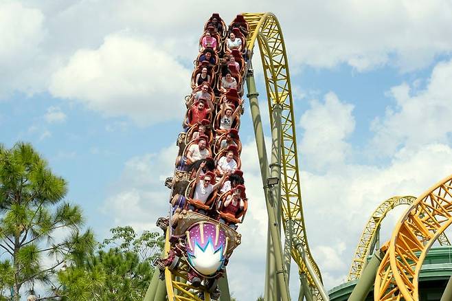 30대 남성이 사망한 올랜도 유니버설 리조트의 스타더스트 레이서 롤러코스터 사진. /AP=뉴시스