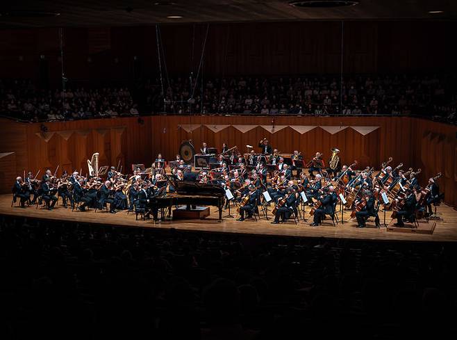 [서울=뉴시스] '정명훈&라 스칼라 필하모닉 with 니콜라이 루간스키' 공연 현장. (사진=마스트미디어 제공 ⓒRowan Lee) 2025.09.19. photo@newsis.com *재판매 및 DB 금지