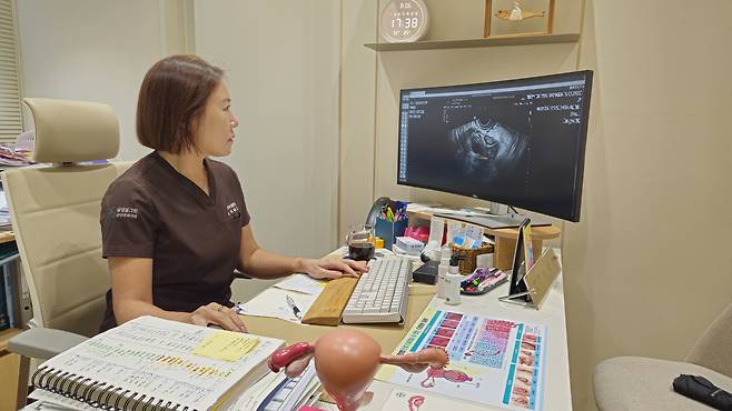 이혜연 산부인과 전문의는 미프진이 도입되지 않아 임신초기의 임신중지에 MTX가 남용되고 있다고 말합니다.