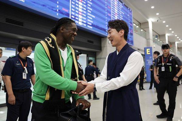 셰도르프 입국 / 사진=넥슨 제공