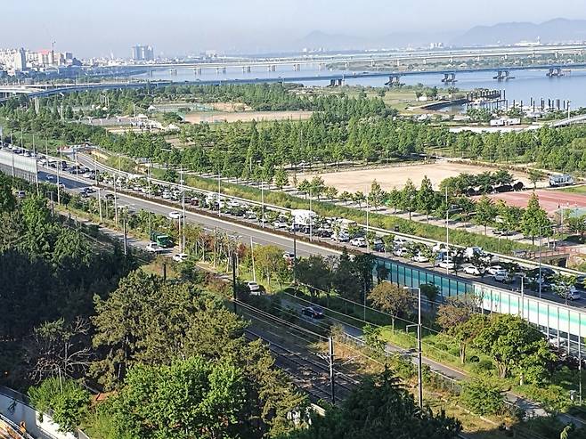 부산 화명~양산 교통체계 개선공사 주변 차량정체 모습 [독자 제공. 재판매 및 DB 금지]