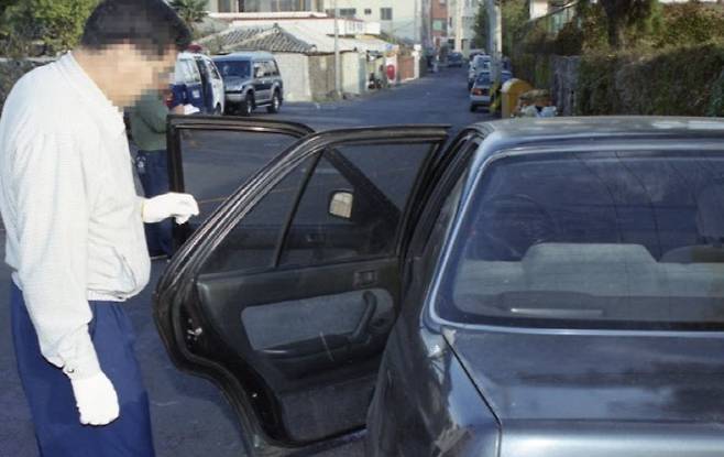 제주 변호사 피살 현장 감식 나선 경찰 (사진=연합뉴스)