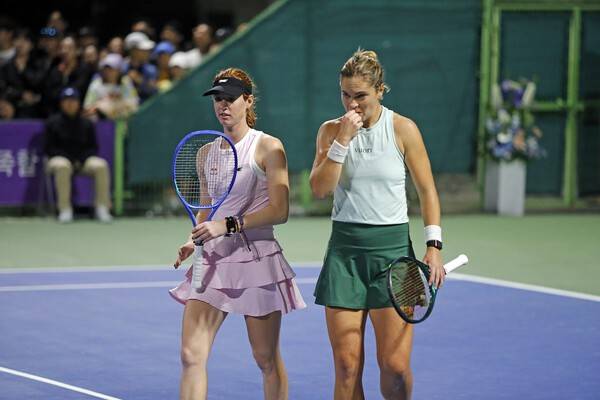 찰떡호흡을 과시한 조인트(좌)-맥날리(우) / 코리아오픈