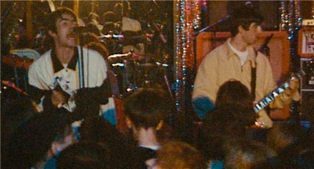 제아무리 스타디움 밴드라도 시작은 이렇다고. ⓒ