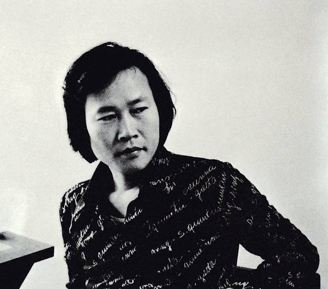 이타미 준의 젊은 시절. 생전 그는 “인간의 생명과 강인한 염원을 담지 않는 한, 인간에게 감동을 주는 건축은 완성되기 어렵다”고 했다.