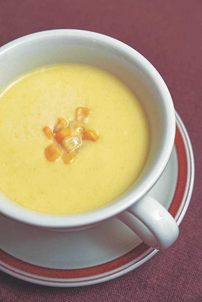 부녀의 진한 추억이 담긴 옥수수 크림수프. 북스레브쿠헨 제공