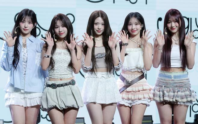 그룹 리센느(RESCENE)가 소속사 학대 의혹을 일축했다. /사진=스타뉴스