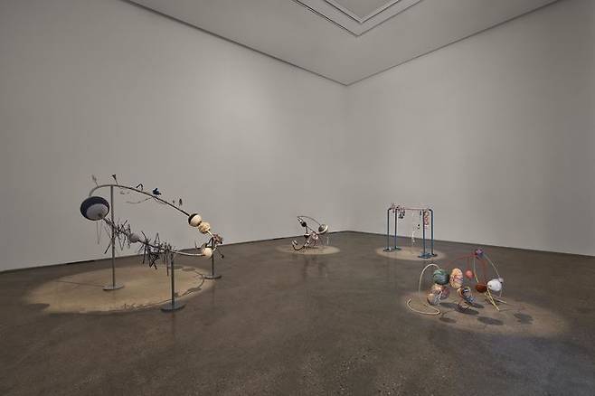 홍영인. Installation view of Amateur Composer at PKM *재판매 및 DB 금지