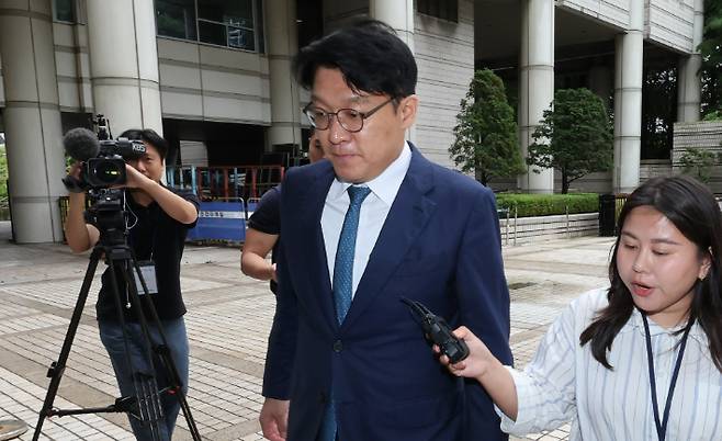 영장심사 출석하는 김상민 전 검사. 연합뉴스