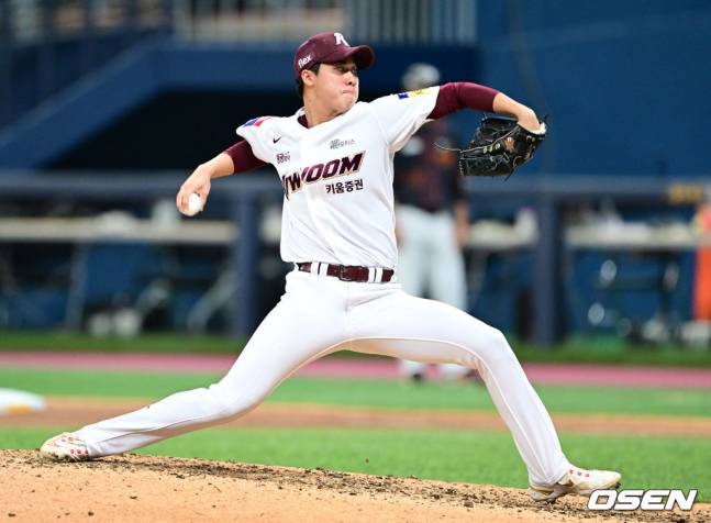 투수 시절 장재영의 모습.