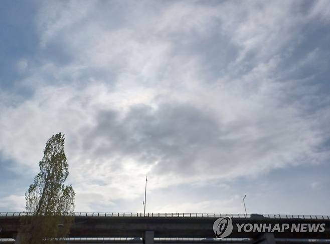 구름낀 하늘 [촬영 안철수]