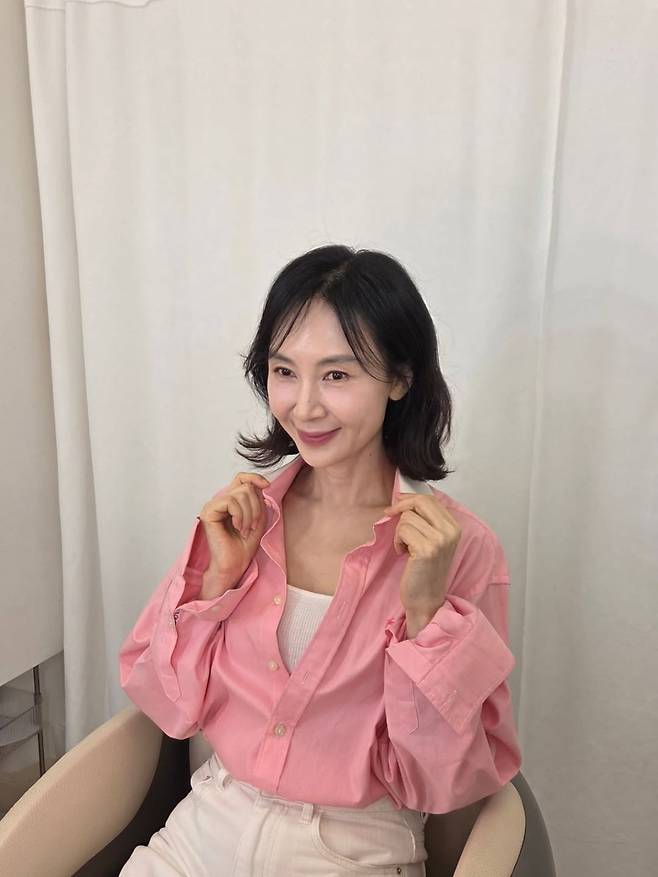 사진 = 채시라 인스타그램